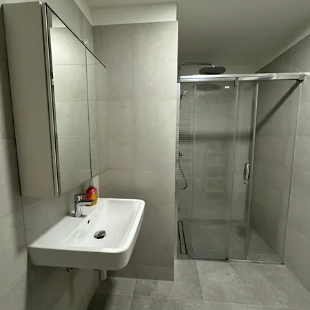 Krumlovský Vltavín *